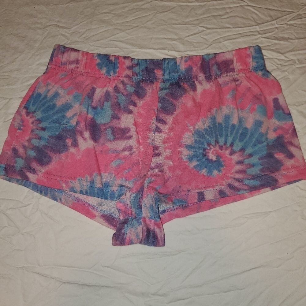 𝅺Disney medium women's tie dye lounge shorts